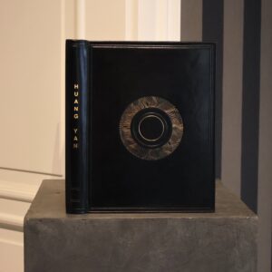 HUANG YAN 1990–2006. Skórzana oprawa bibliofilska, introligatorstwo artystyczne. Antykwariat Polski.