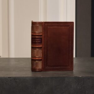 GALLUS JÓZEF, STAROSTA WESELNY : ZBIÓR PRZEMÓWIEŃ, WIERSZY I PIOSNEK DO UŻYTKU STAROSTÓW, DRUŻBÓW I GOŚCI PRZY GODACH WESELNYCH [1907]. Książka skórzana oprawiona ręcznie w introligatorni Antykwariatu Polskiego.