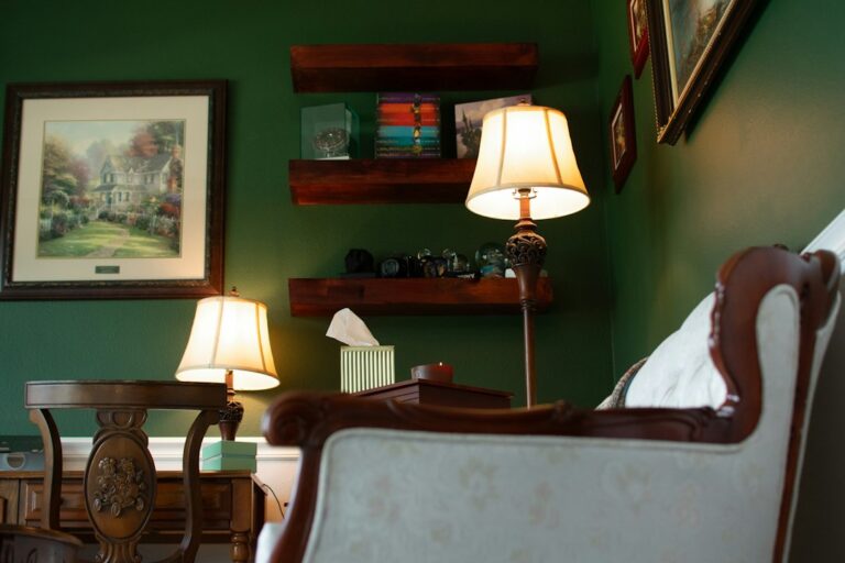 How to Set Up a Home Library So You’ll Actually Use It