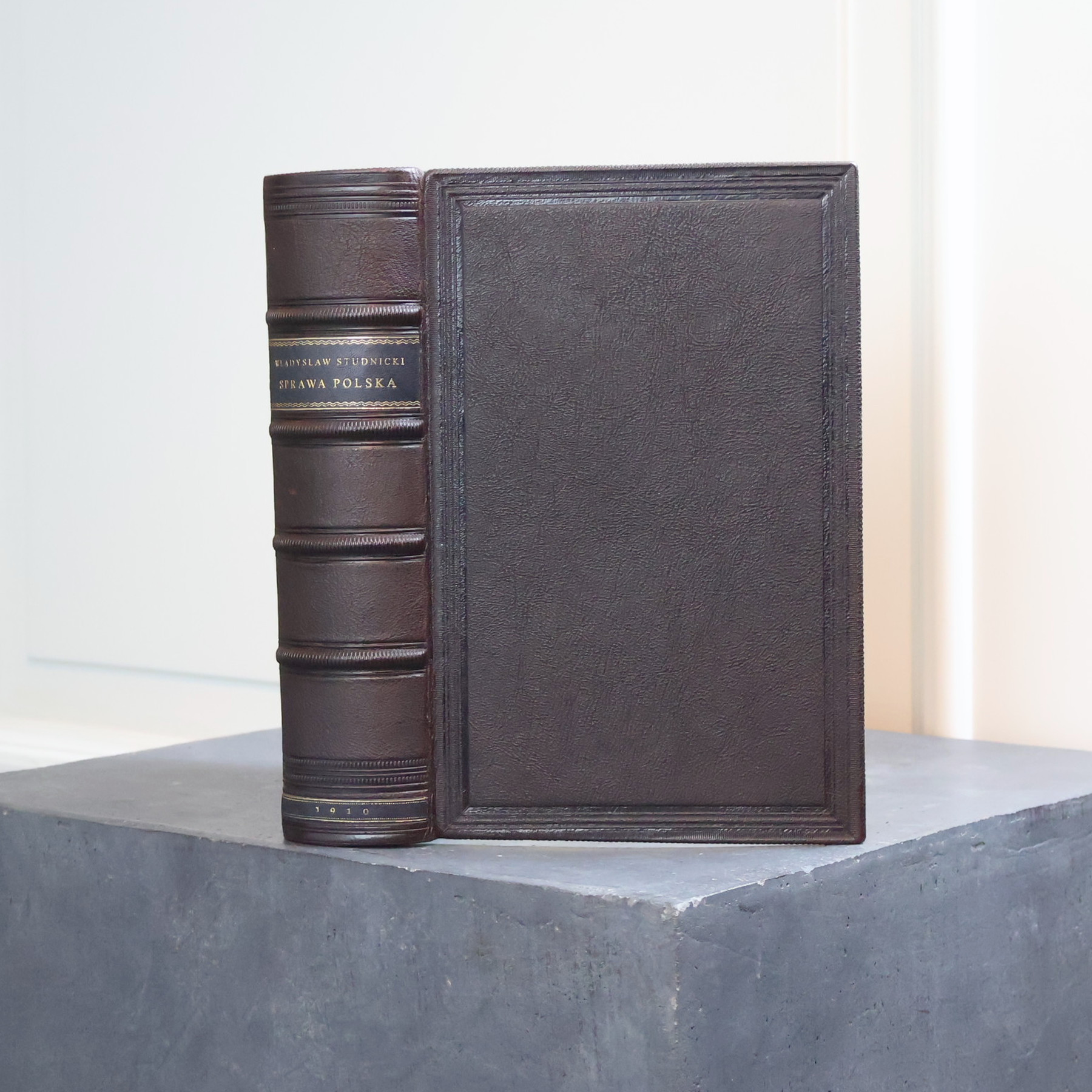 Władysław Studnicki, *The Polish Question*, Poznań 1910, in a leather binding by Antykwariat Polski